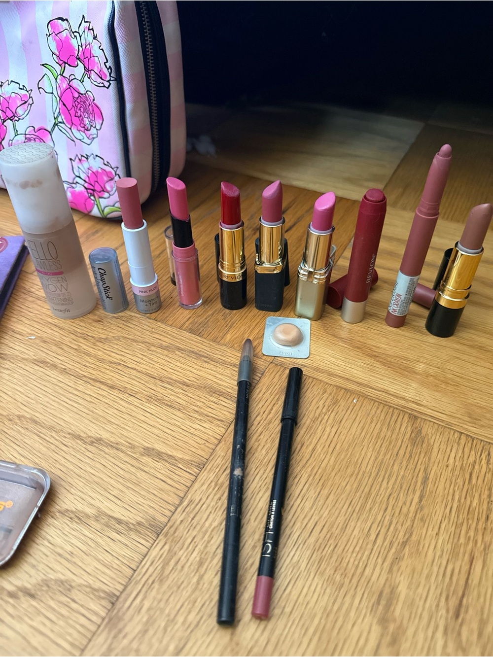 Makeup bundle - Picture 4 of 7